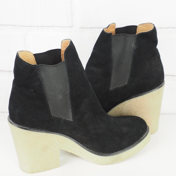 Urban Outfitter 7 Posey Gumsole black suede bootie - Picture 5 of 12
